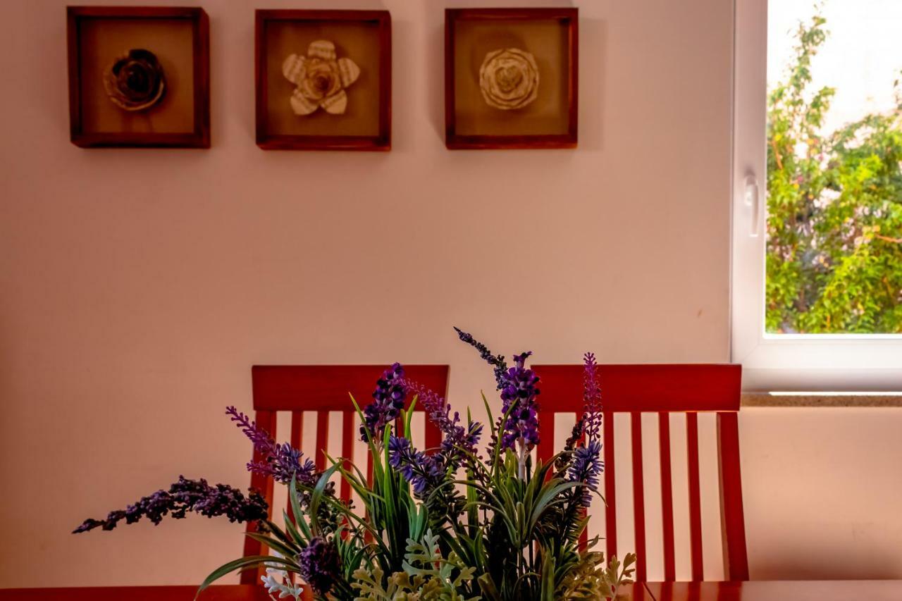 Apartamento Abby Kornić Exterior foto