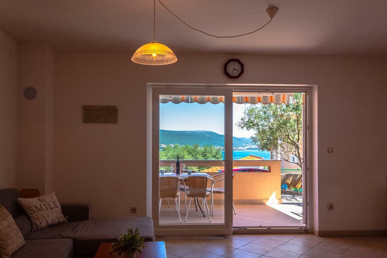 Apartamento Abby Kornić Exterior foto