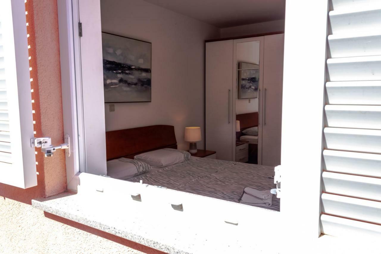Apartamento Abby Kornić Exterior foto